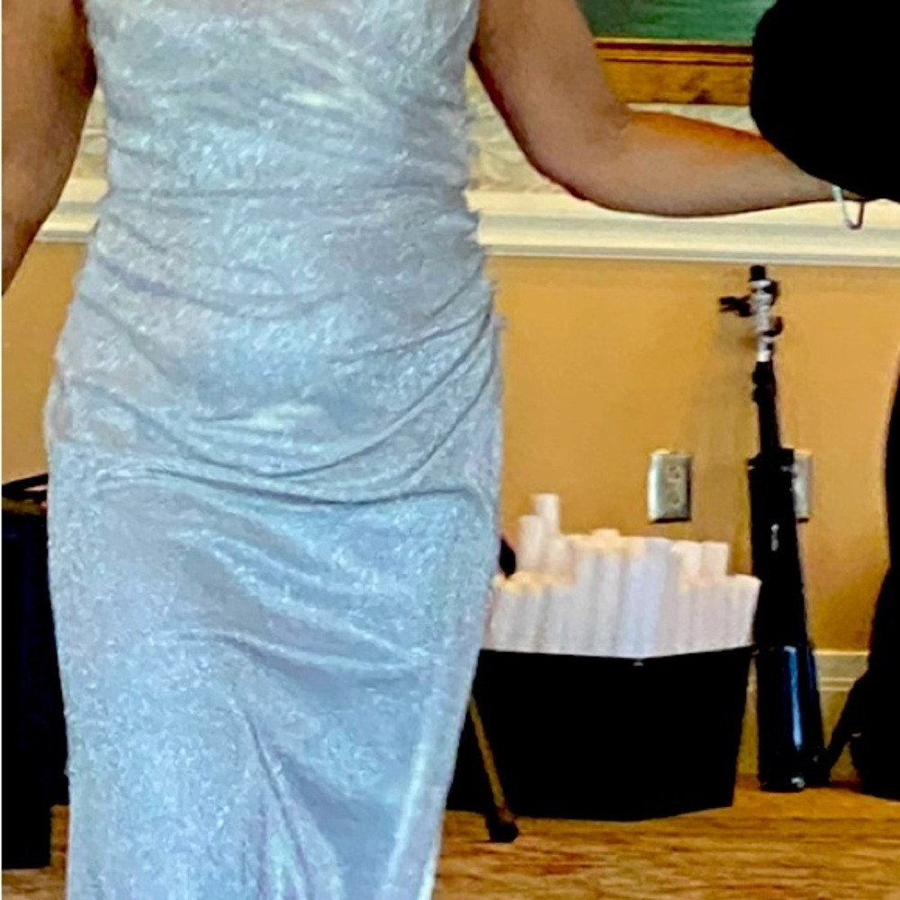 Size 6 Champaign sparkle dress. Beautiful and comfortable